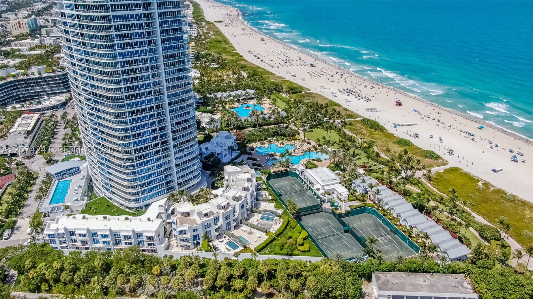 100 S Pointe Dr #1810, Miami Beach FL 33139