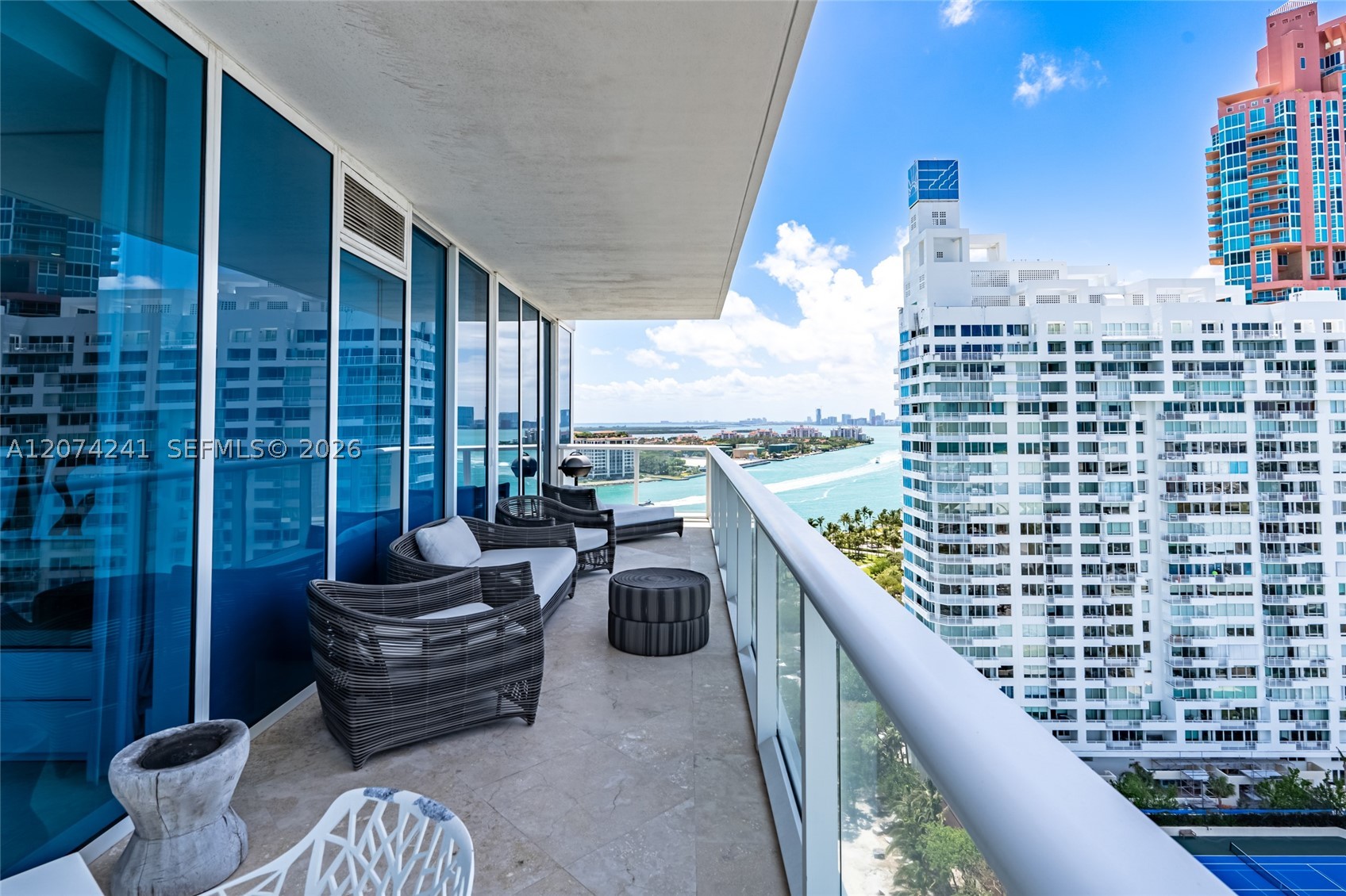100 S Pointe Dr #1810, Miami Beach FL 33139