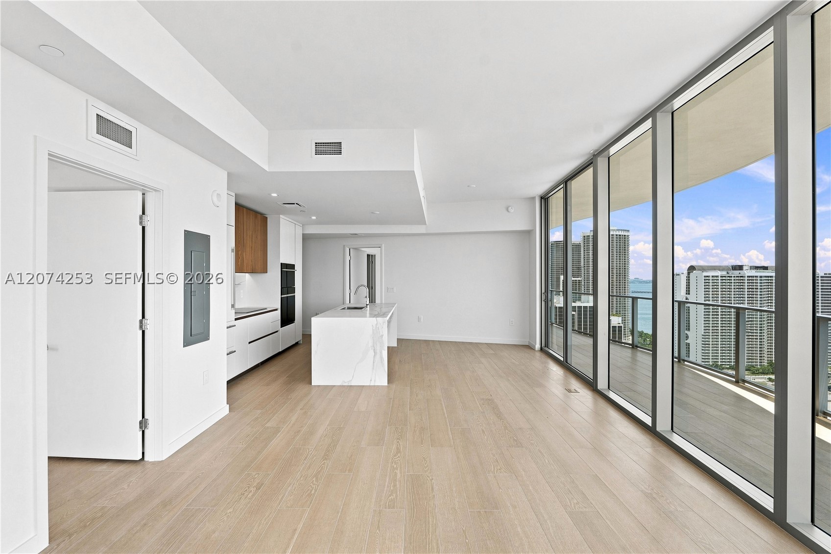 1400 Biscayne Blvd #3201, Miami FL 33132