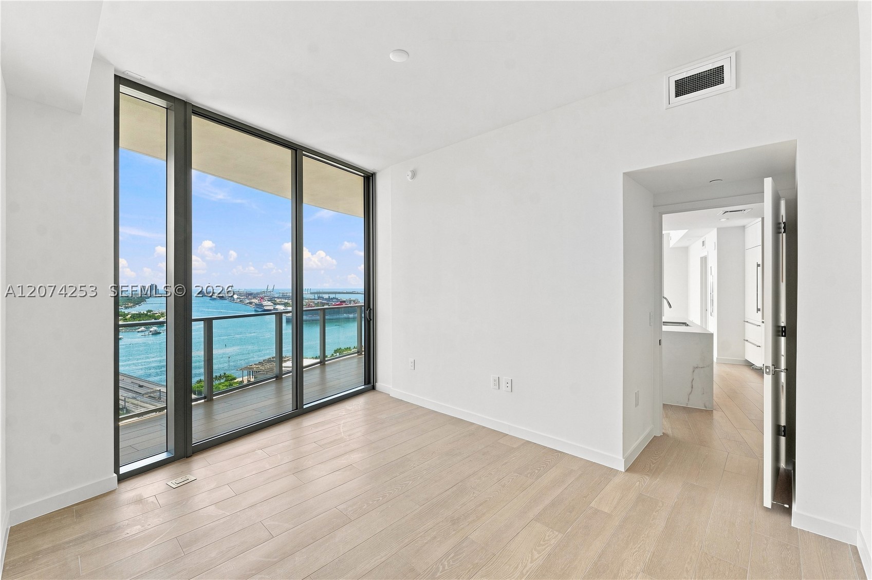 1400 Biscayne Blvd #3201, Miami FL 33132
