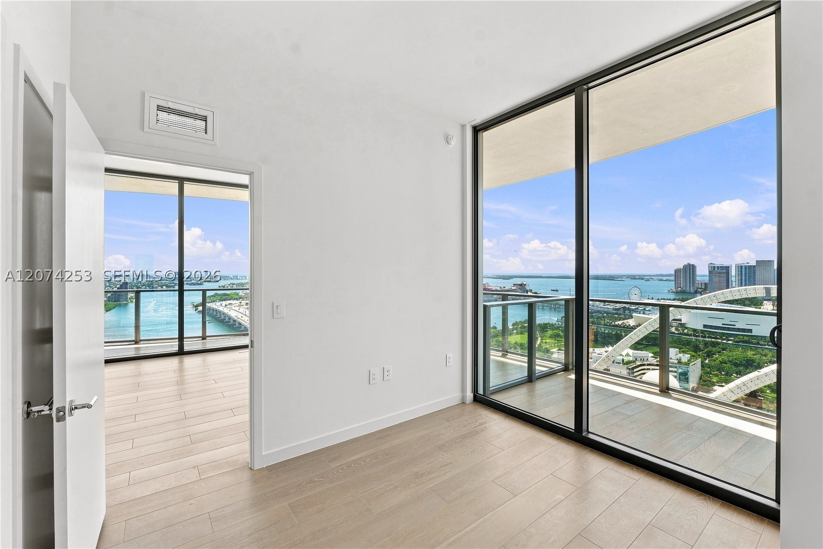1400 Biscayne Blvd #3201, Miami FL 33132