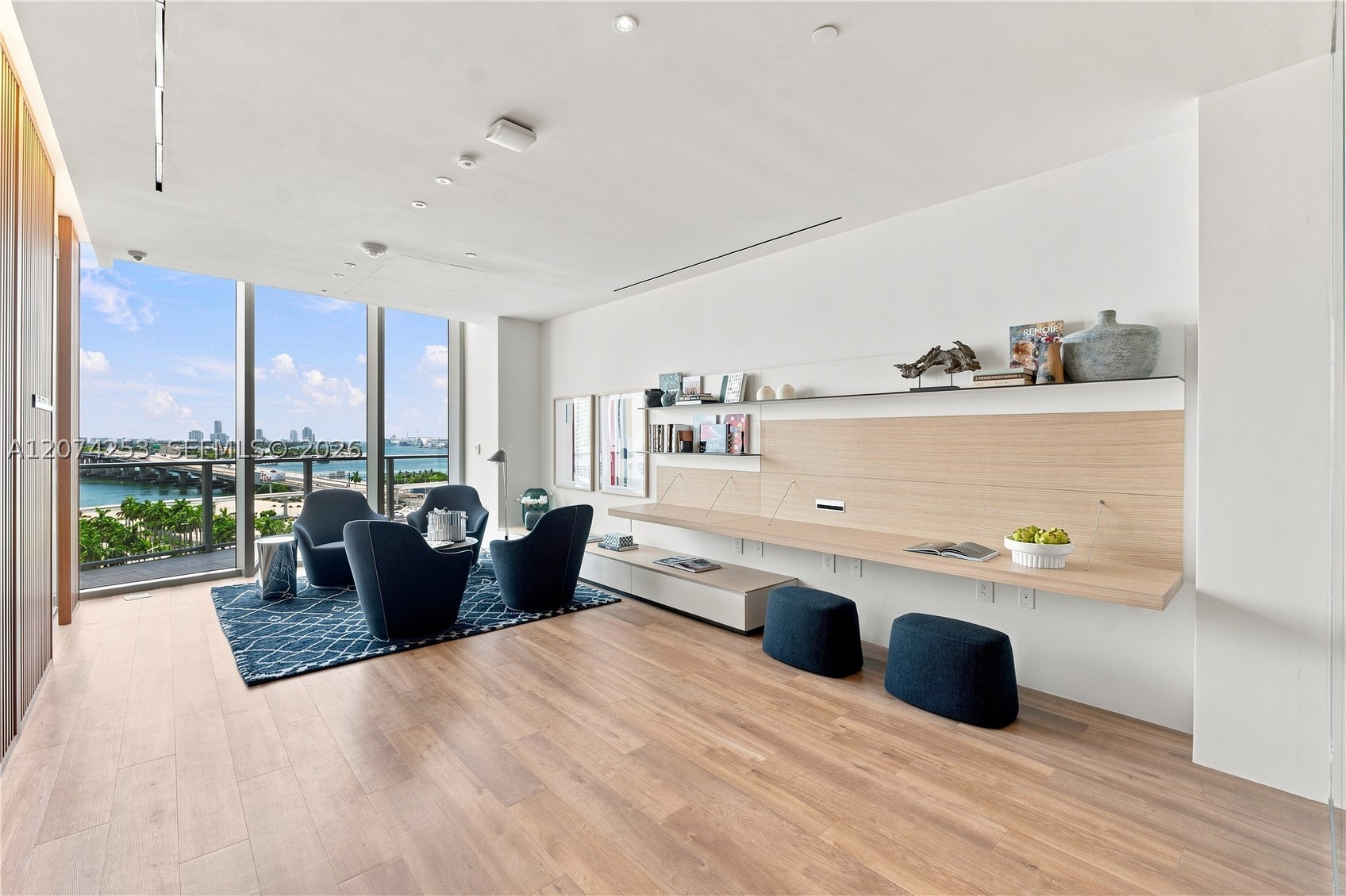 1400 Biscayne Blvd #3201, Miami FL 33132