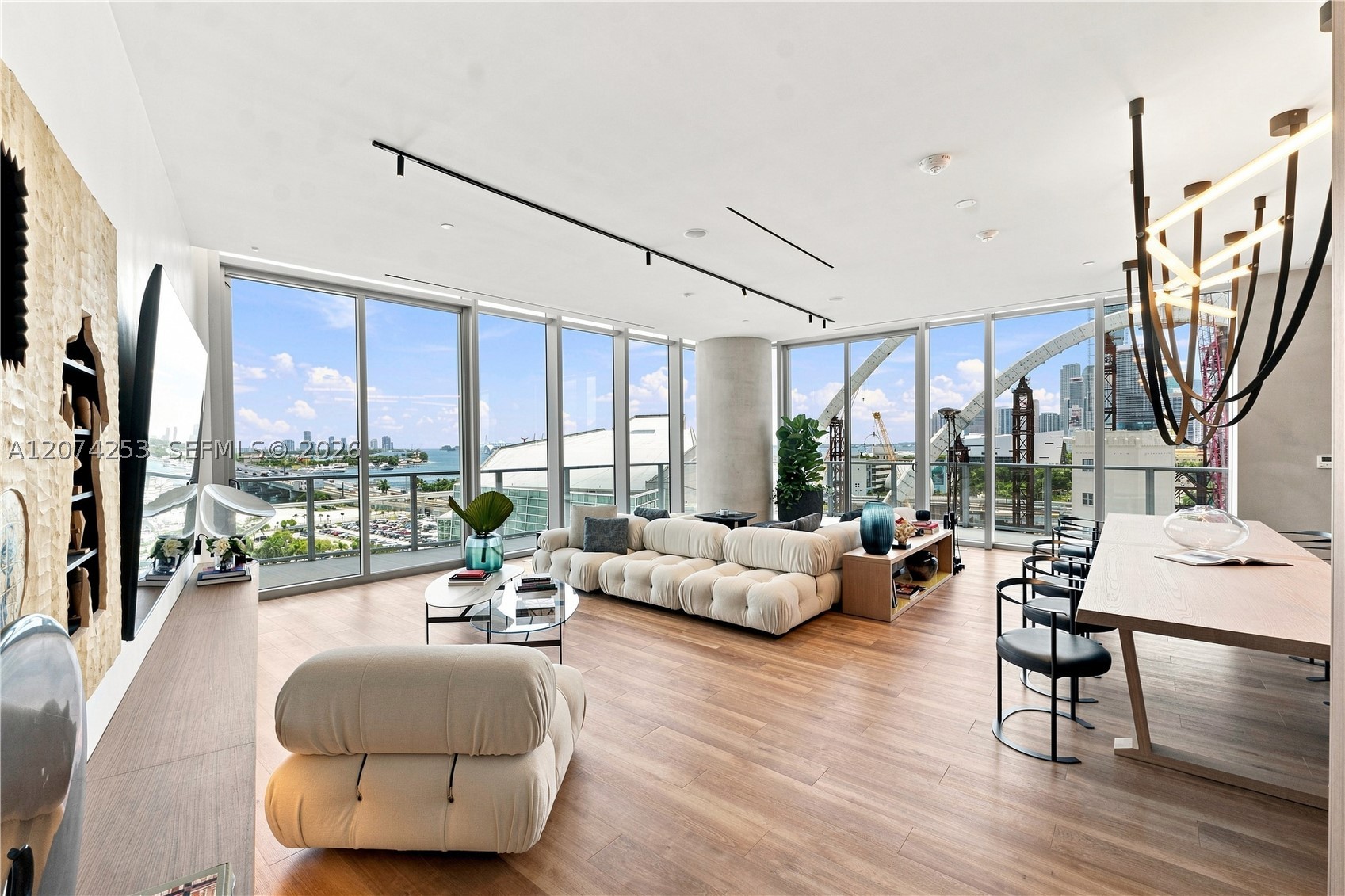 1400 Biscayne Blvd #3201, Miami FL 33132