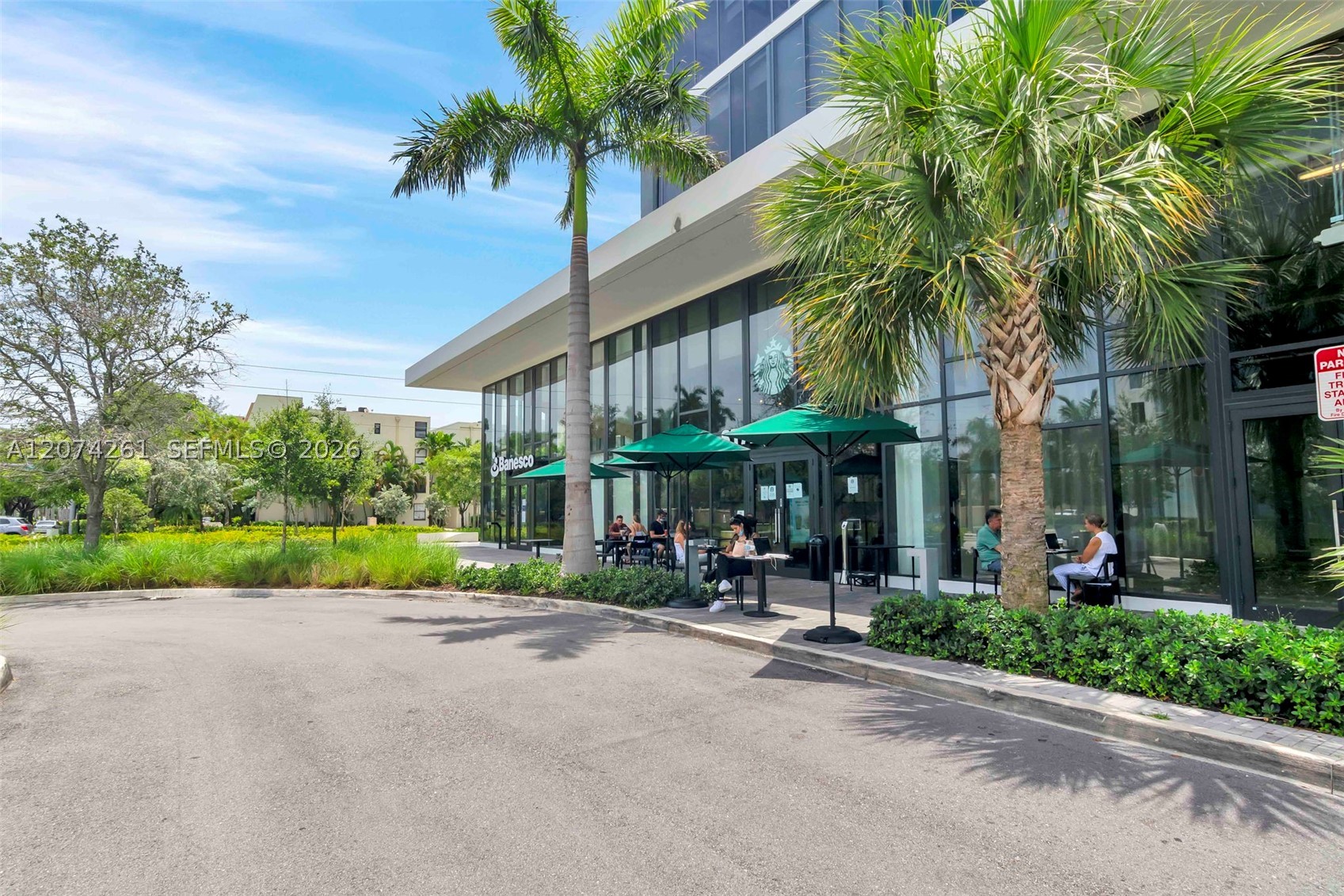 2960 NE 207th St #1102, Aventura FL 33180