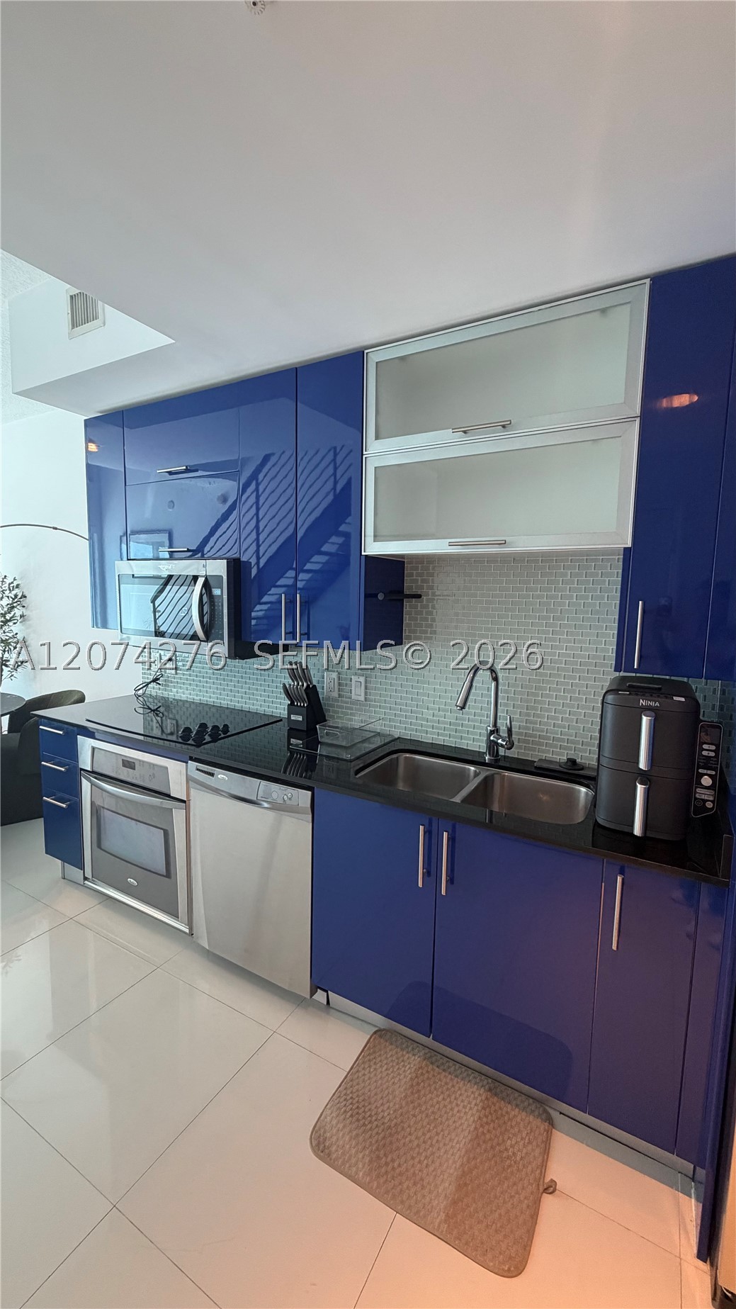 60 SW 13th St #2610, Miami FL 33130