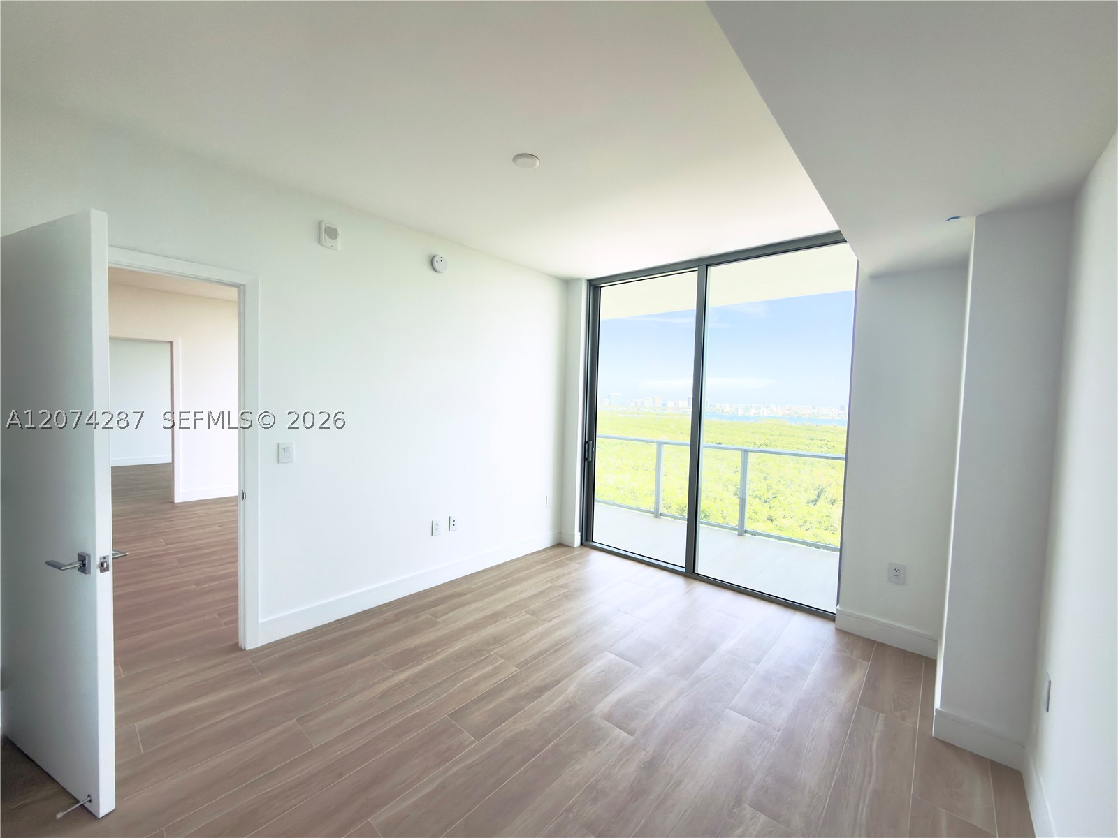 2411 Laguna circle #1503, North Miami FL 33181