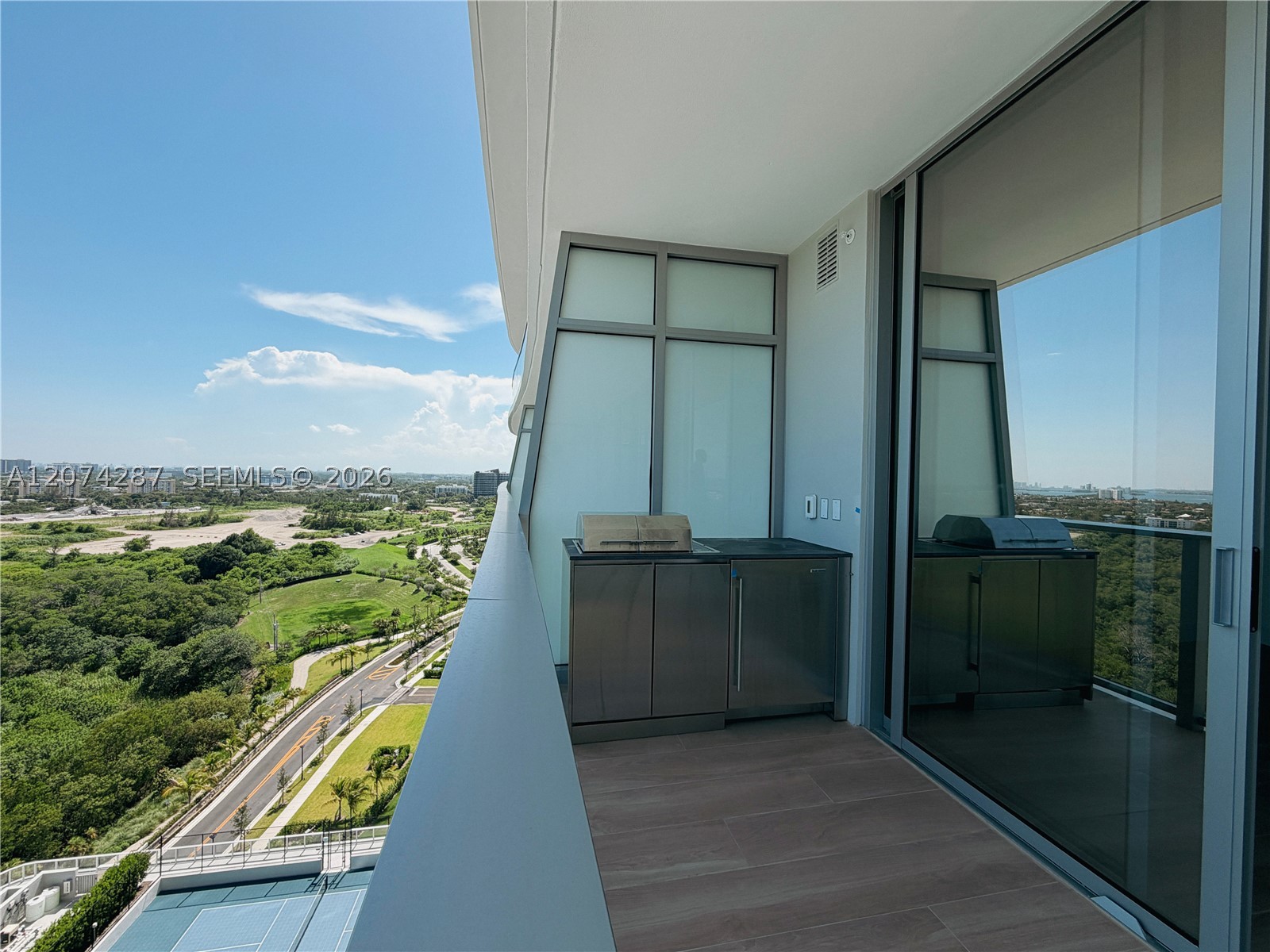 2411 Laguna circle #1503, North Miami FL 33181