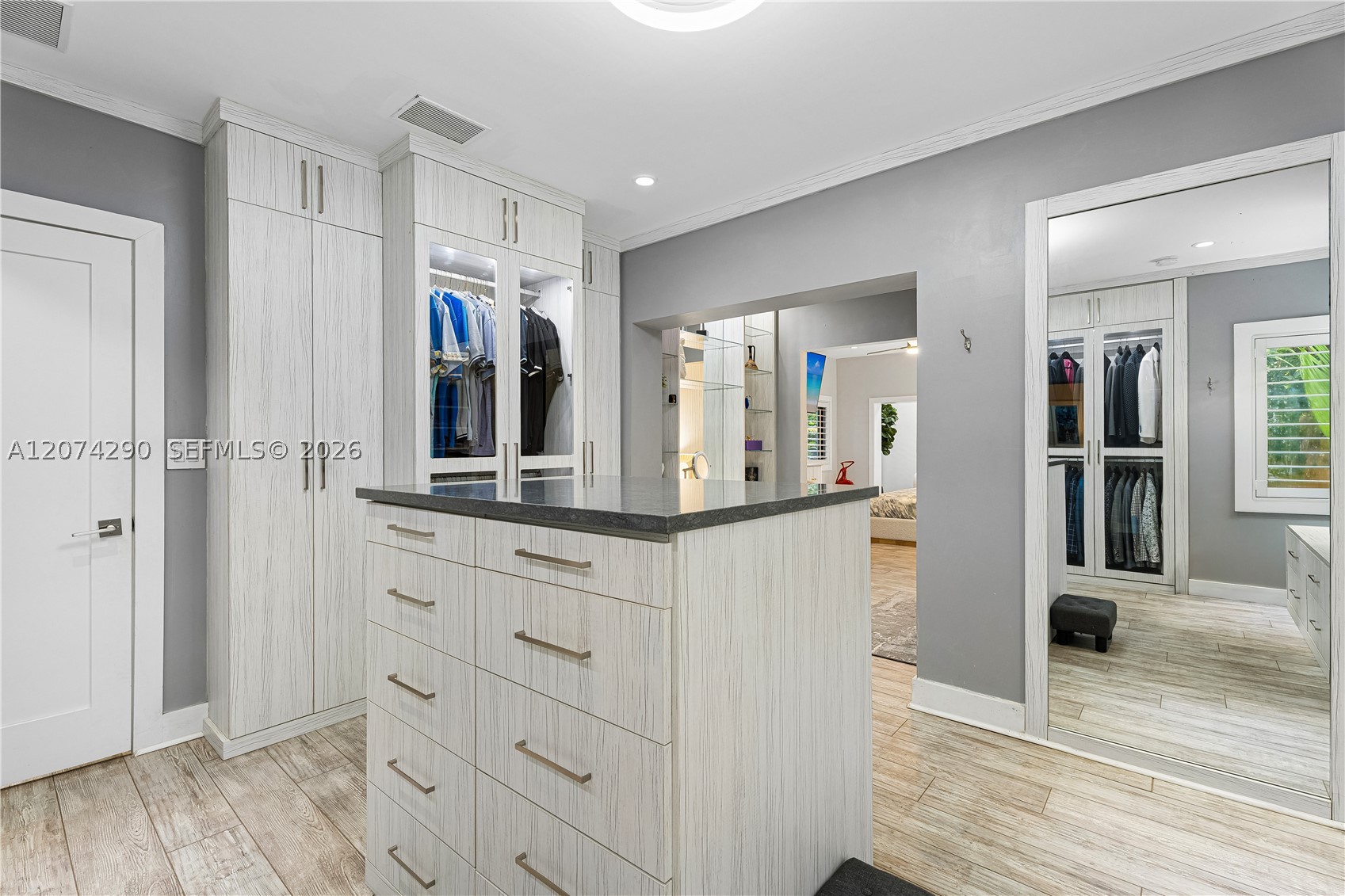231 Fluvia Ave #-, Coral Gables FL 33134