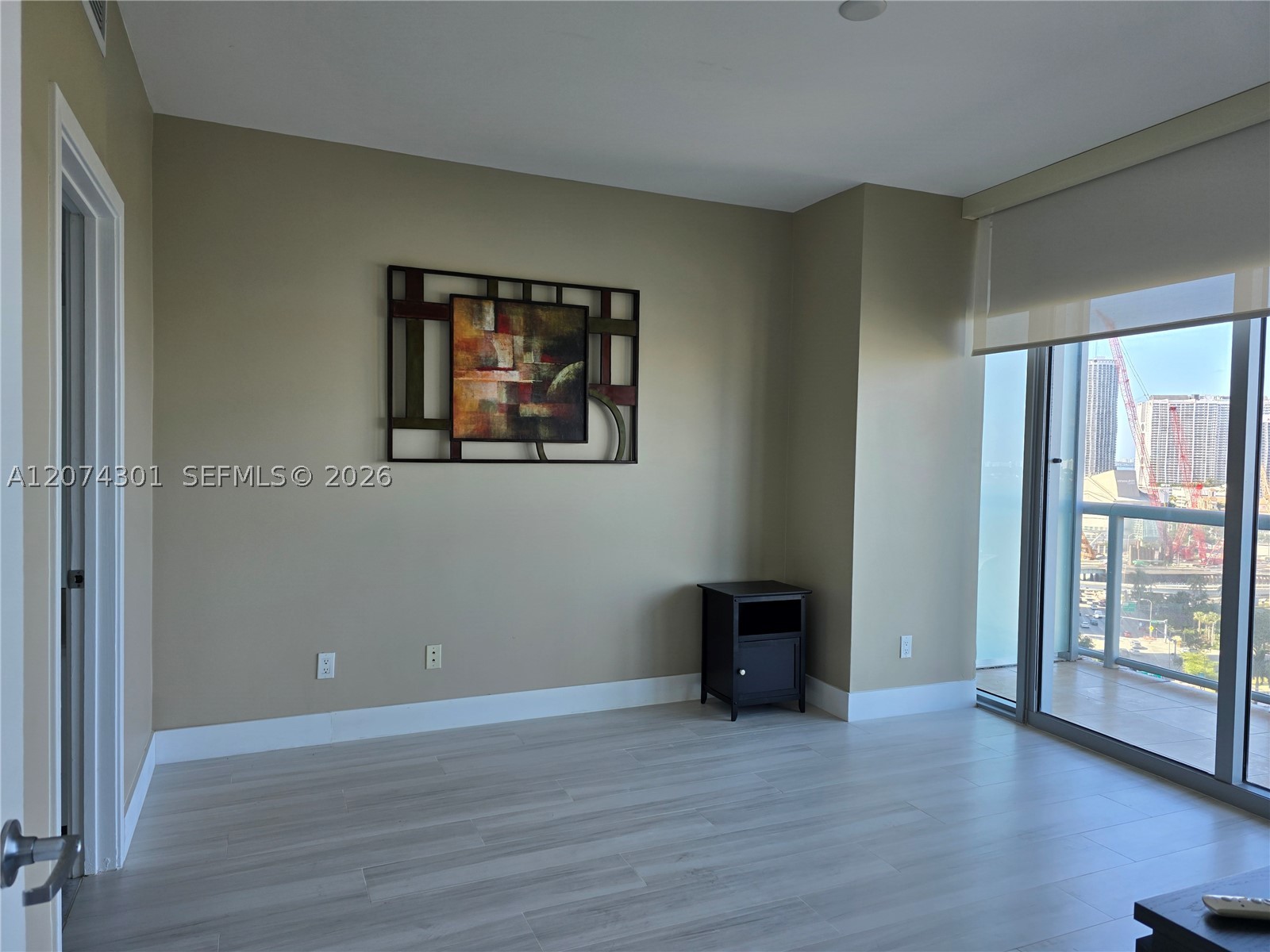 888 Biscayne Blvd #1610, Miami FL 33132