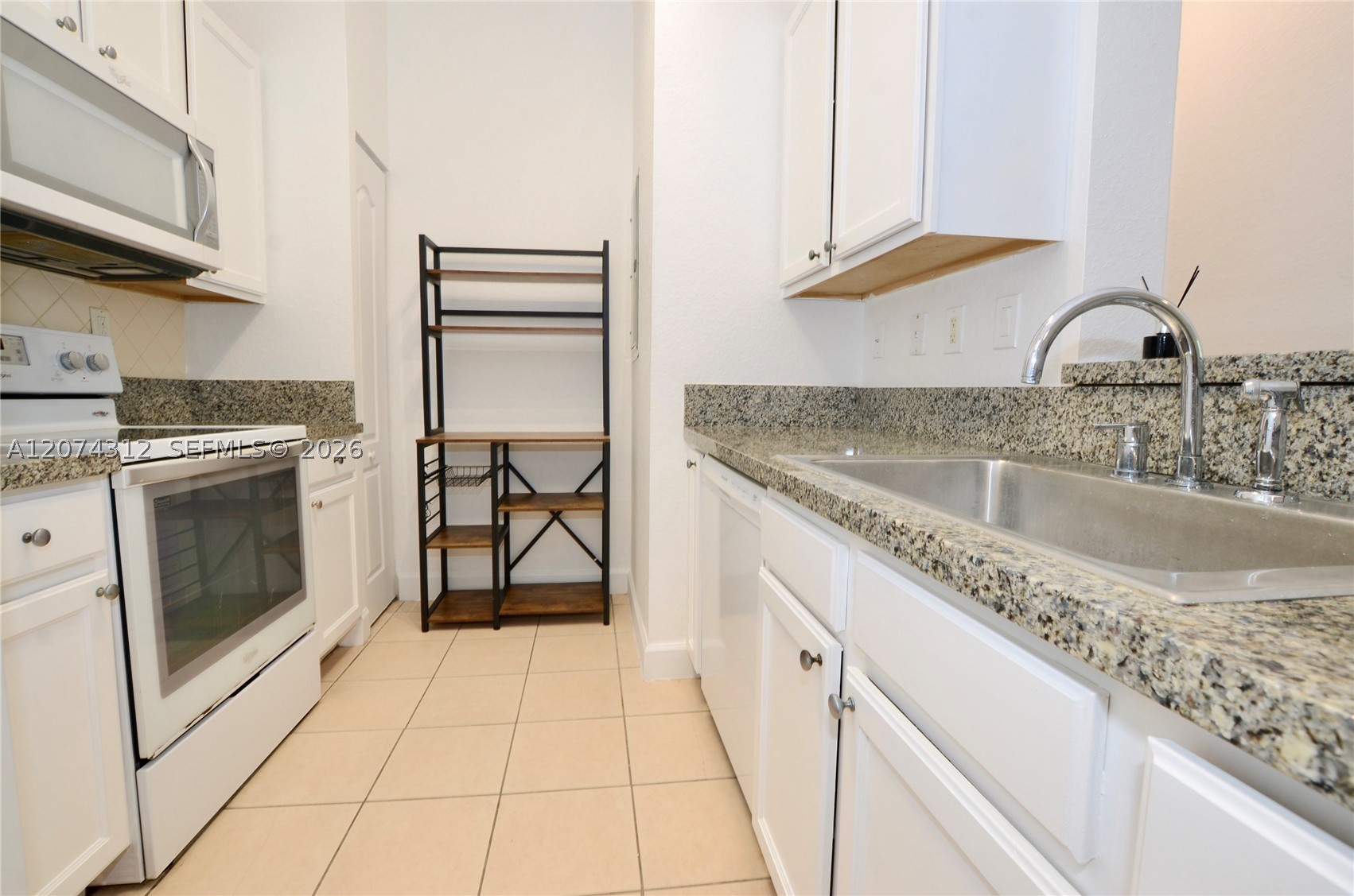6001 SW 70th St #137, South Miami FL 33143