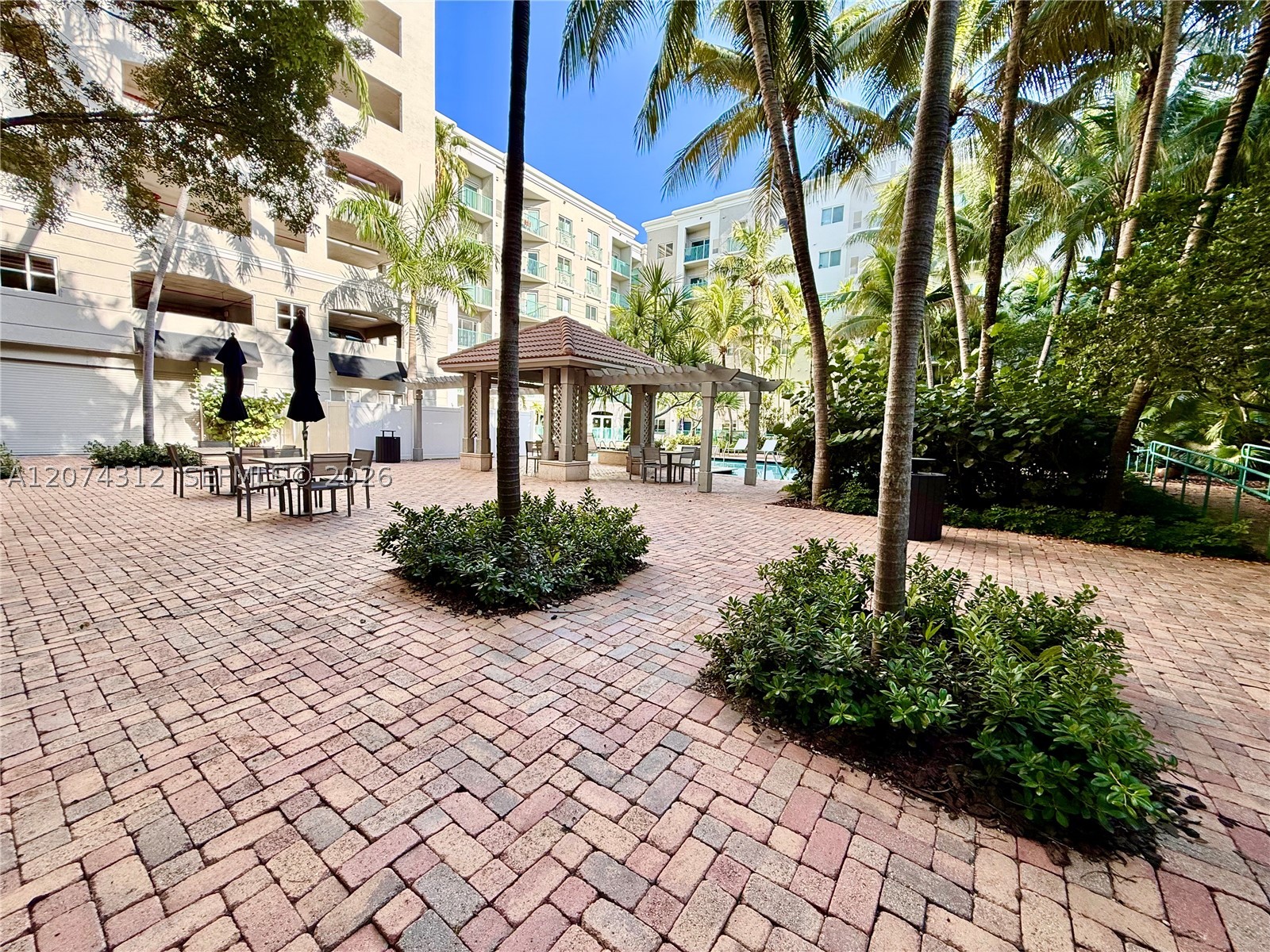6001 SW 70th St #137, South Miami FL 33143