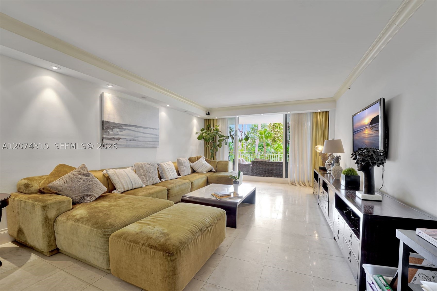 791 Crandon Blvd #301, Key Biscayne FL 33149