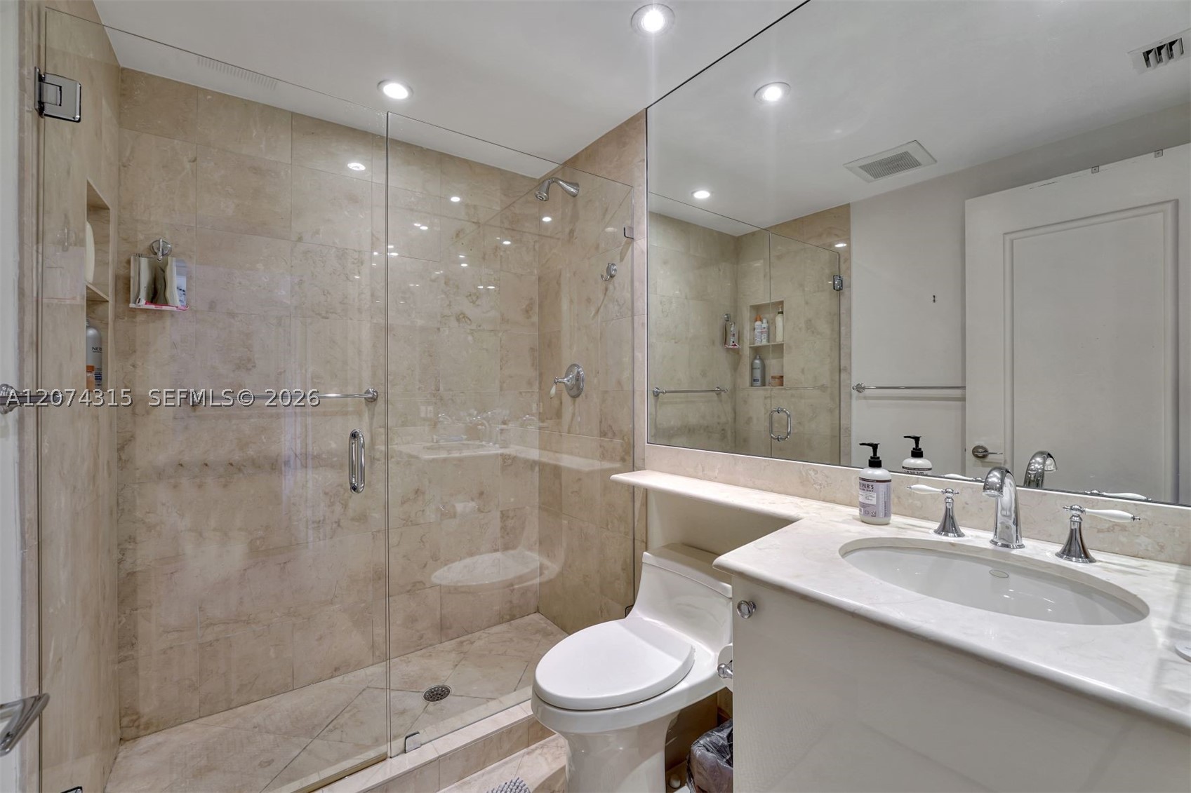 791 Crandon Blvd #301, Key Biscayne FL 33149