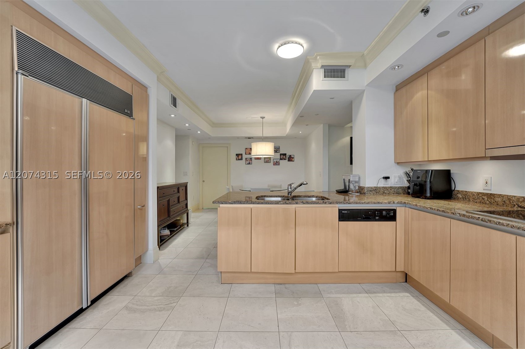 791 Crandon Blvd #301, Key Biscayne FL 33149