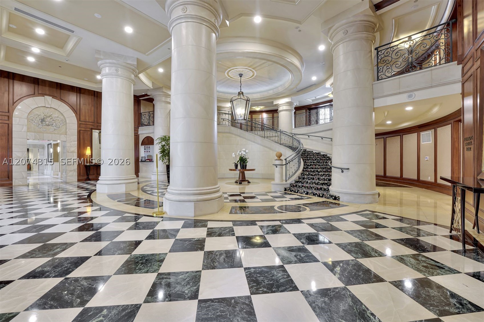 791 Crandon Blvd #301, Key Biscayne FL 33149