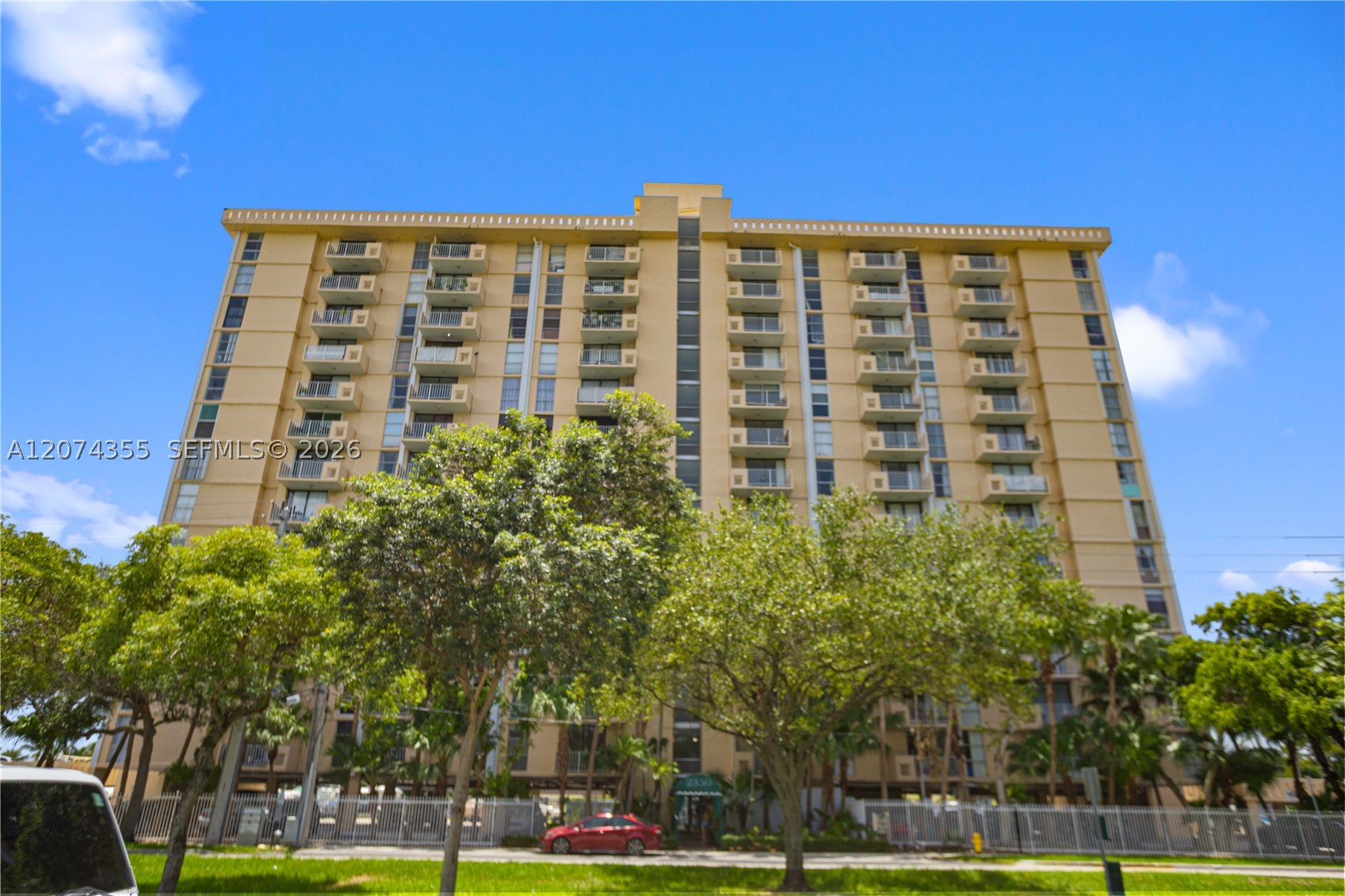 2350 NE 135th St #1204, North Miami FL 33181