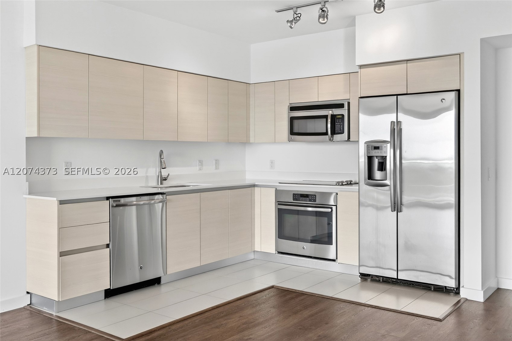 4250 Biscayne Blvd #808, Miami FL 33137