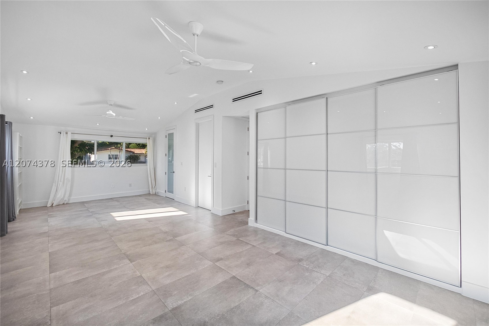5801 SW 44th Ter #-, Miami FL 33155