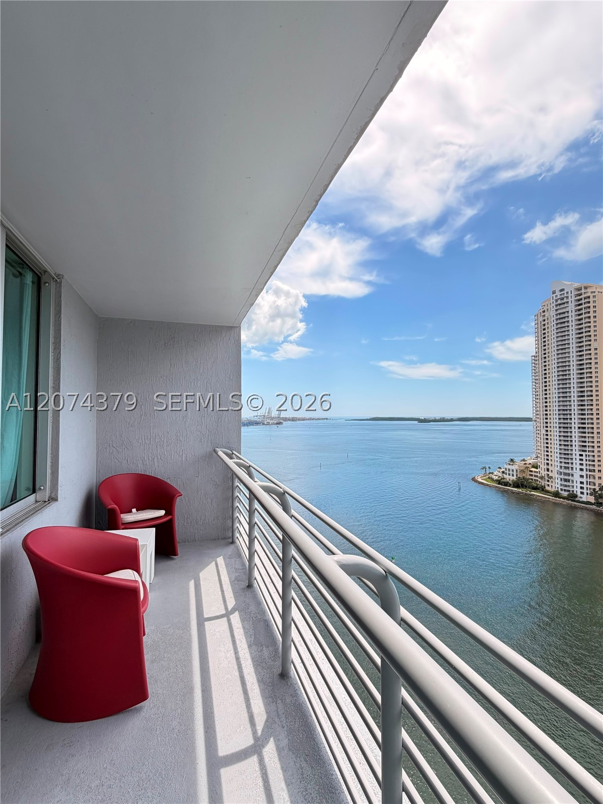 335 S Biscayne Blvd #2003, Miami FL 33131