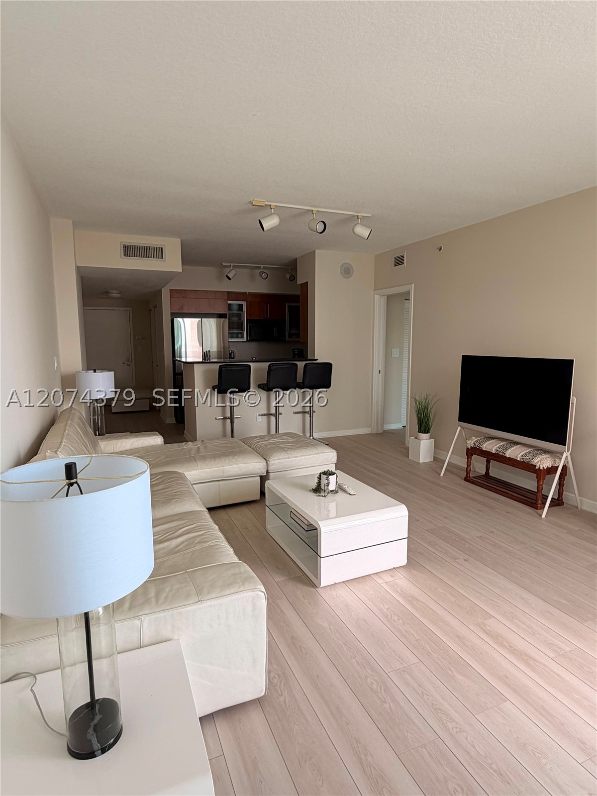335 S Biscayne Blvd #2003, Miami FL 33131