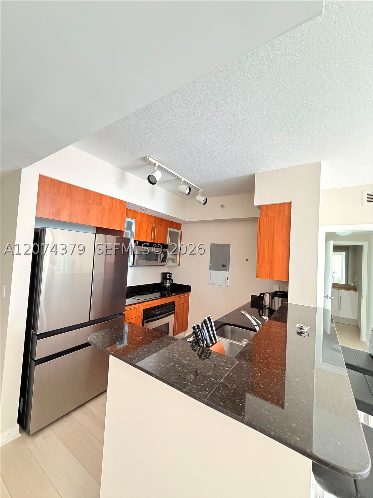 335 S Biscayne Blvd #2003, Miami FL 33131