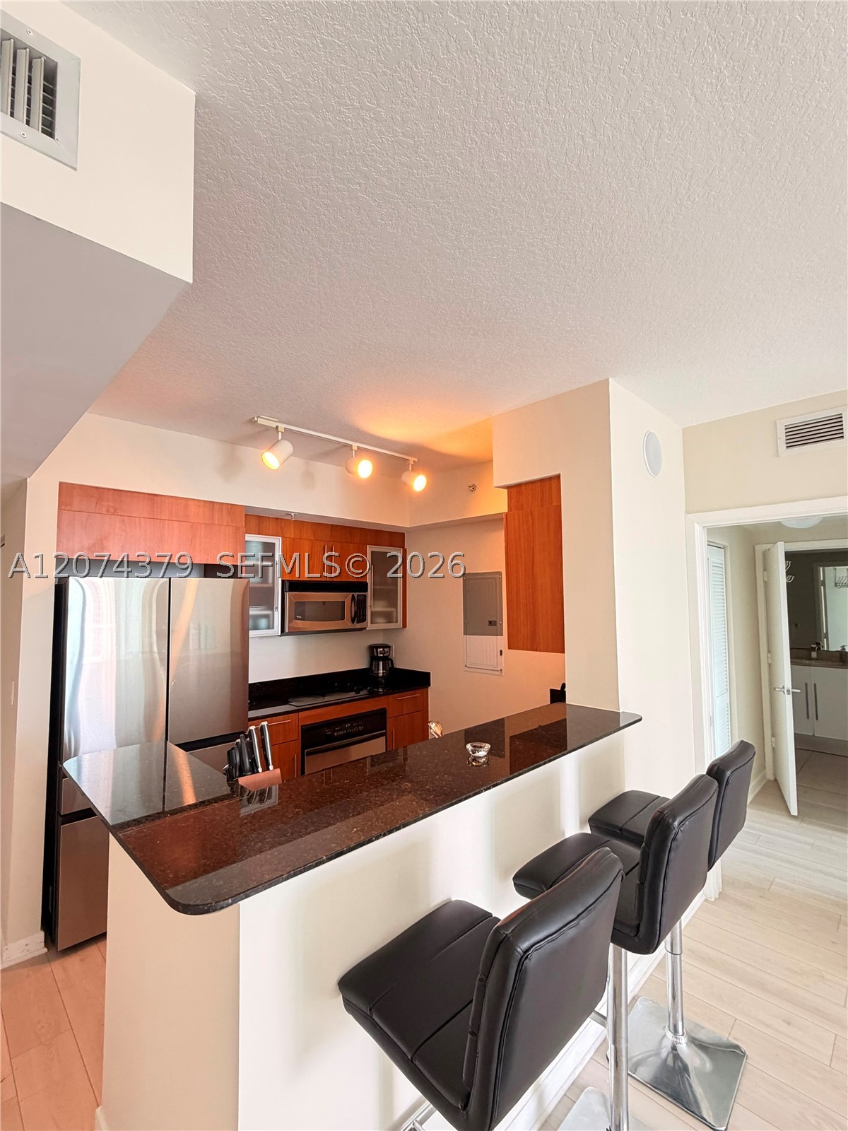 335 S Biscayne Blvd #2003, Miami FL 33131