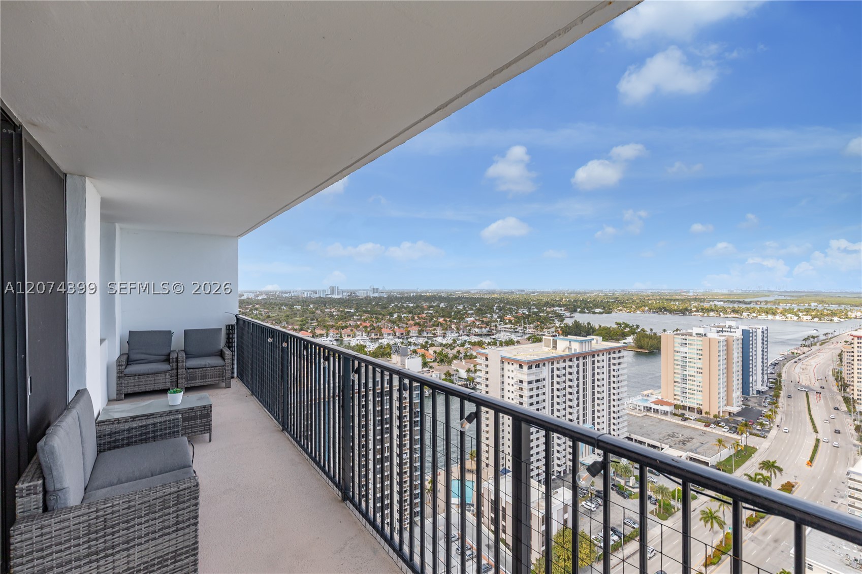 2101 S Ocean Dr #2804, Hollywood FL 33019