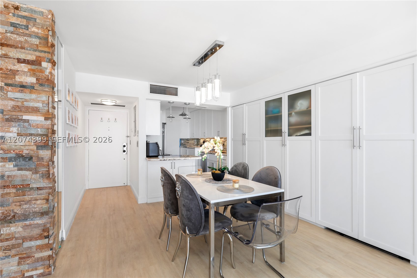 2101 S Ocean Dr #2804, Hollywood FL 33019