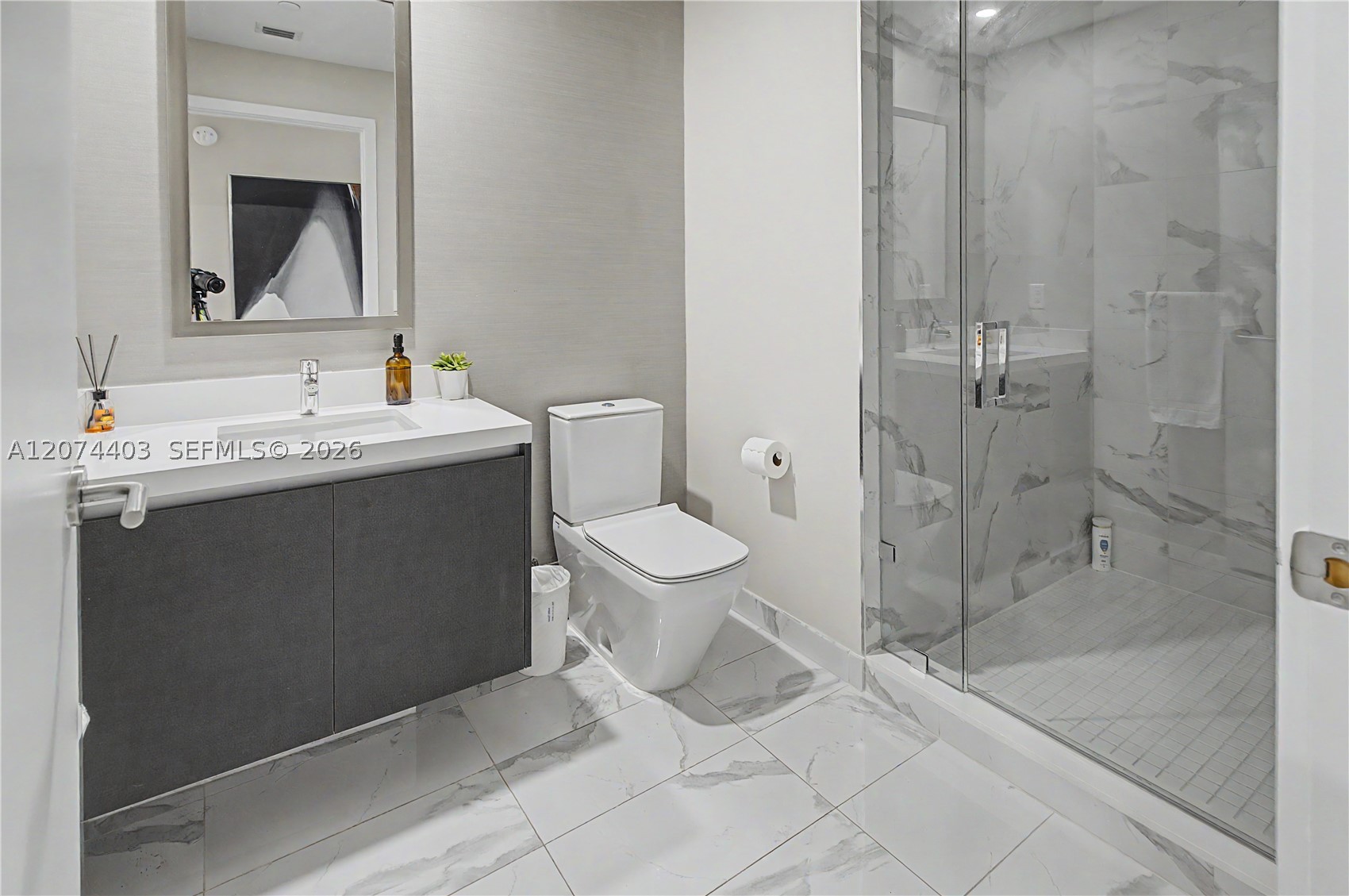 851 NE 1st Ave #3301, Miami FL 33132