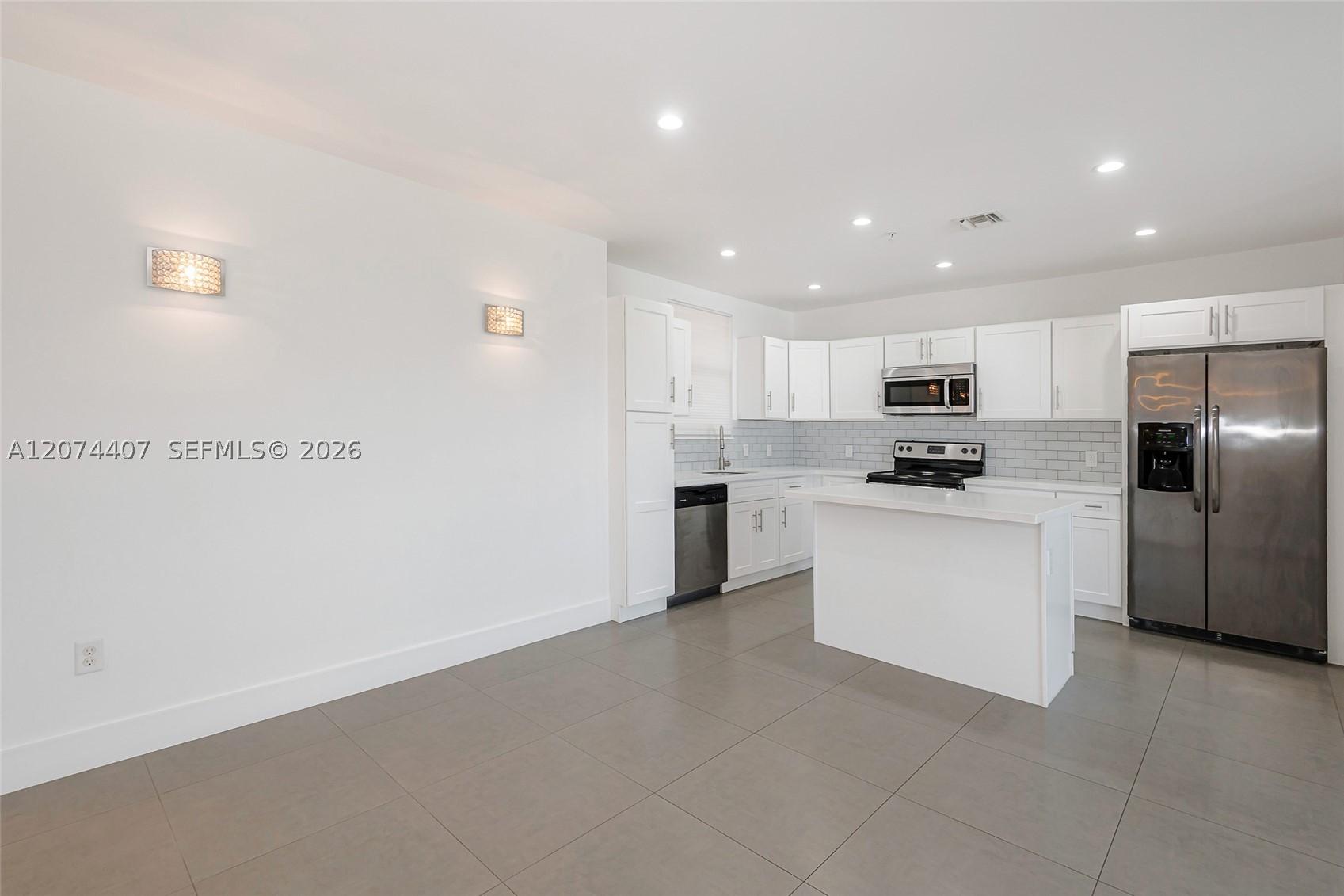 555 E Dania Beach Blvd #9, Dania Beach FL 33004
