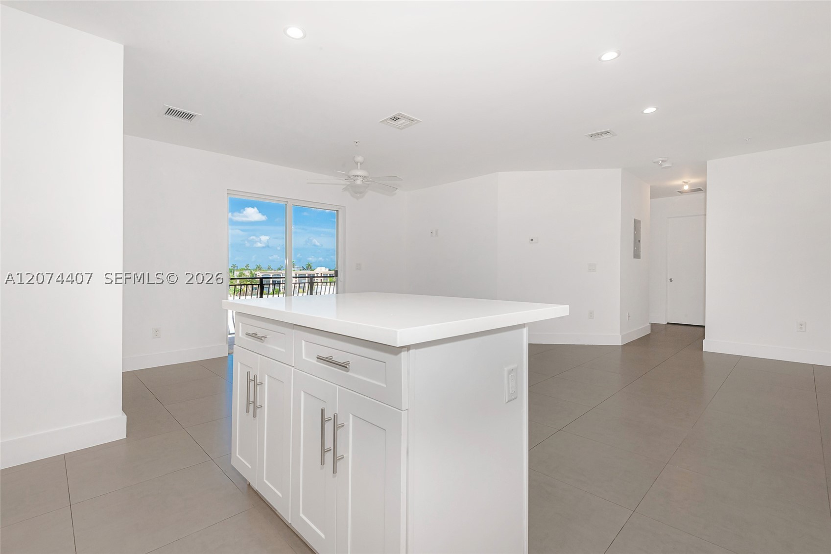 555 E Dania Beach Blvd #9, Dania Beach FL 33004