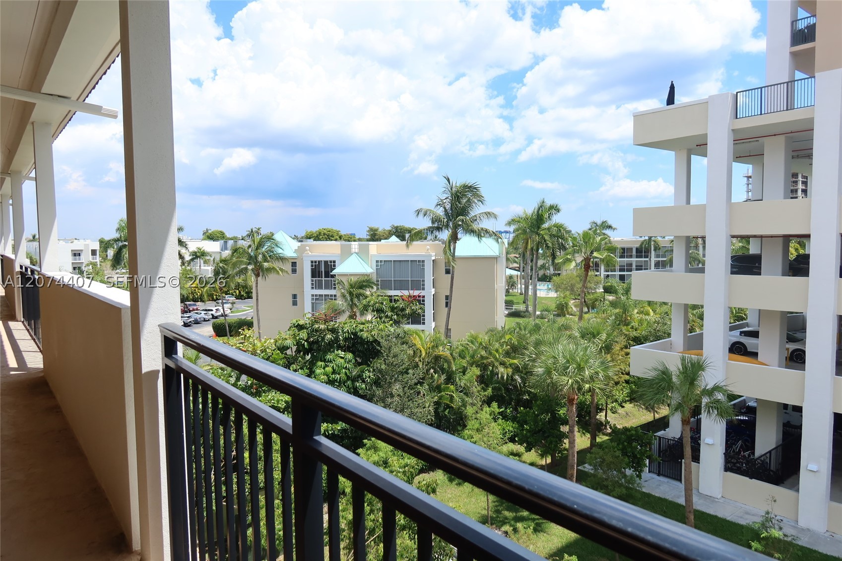 555 E Dania Beach Blvd #9, Dania Beach FL 33004