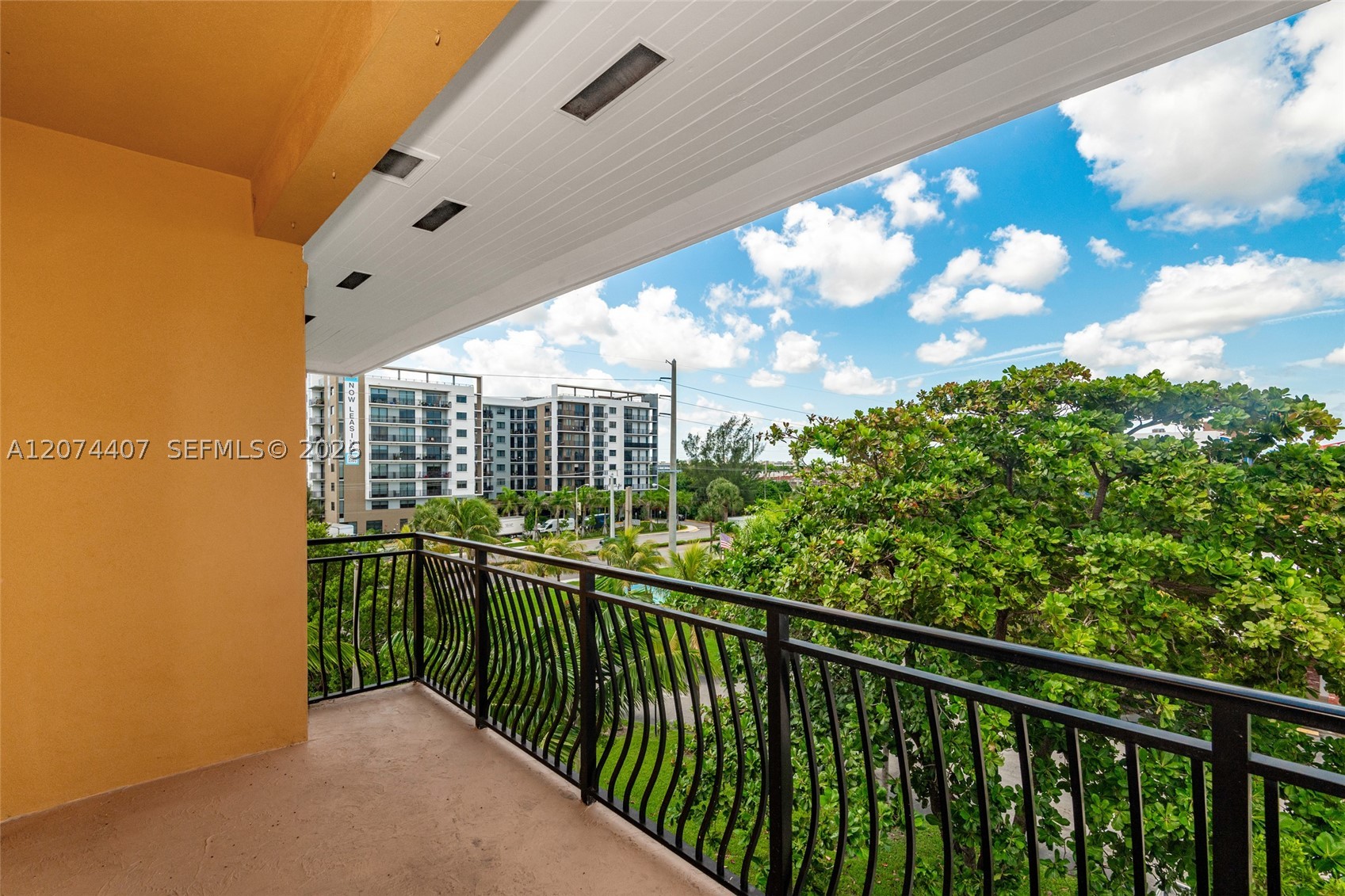 555 E Dania Beach Blvd #9, Dania Beach FL 33004