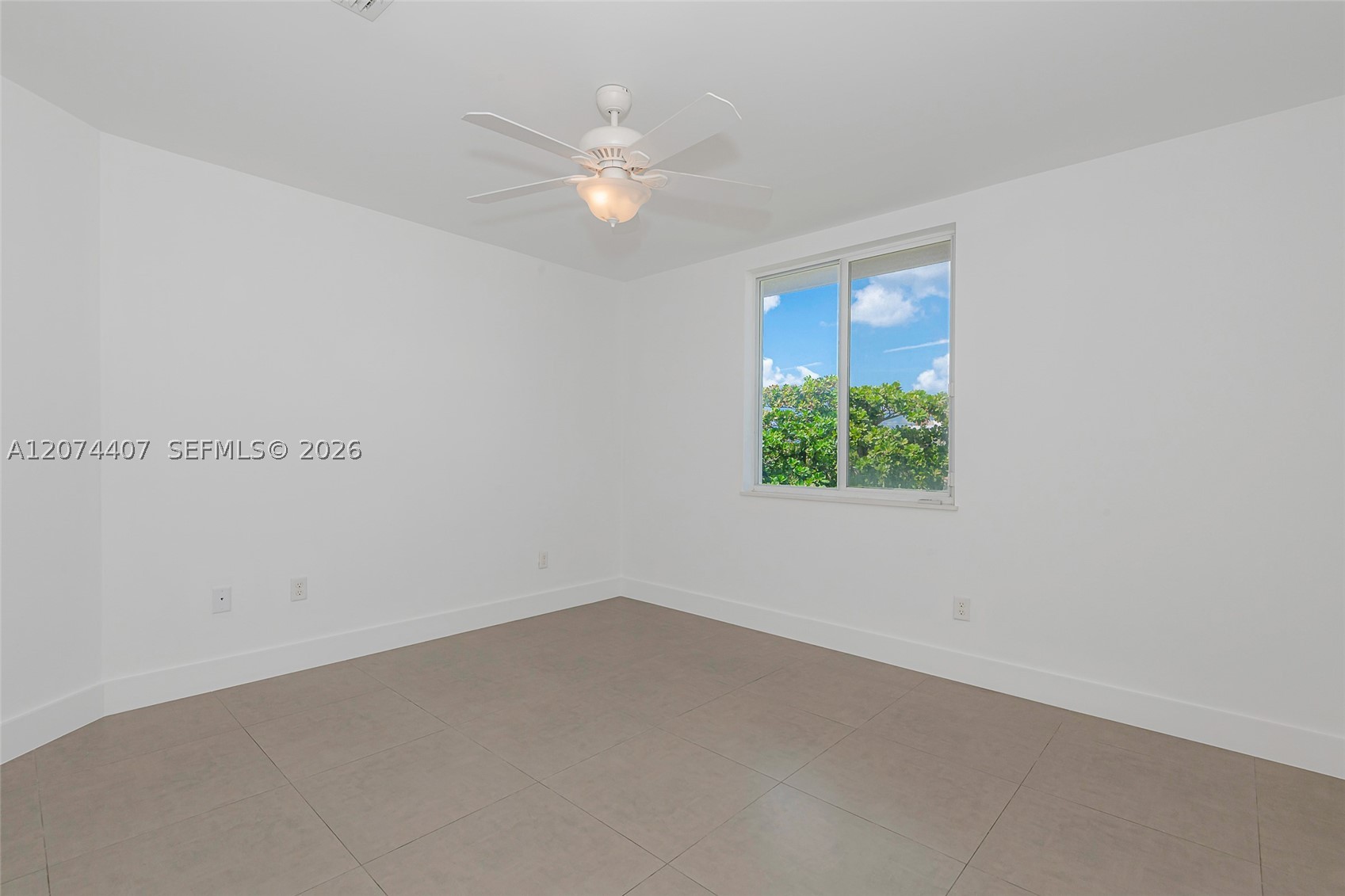 555 E Dania Beach Blvd #9, Dania Beach FL 33004