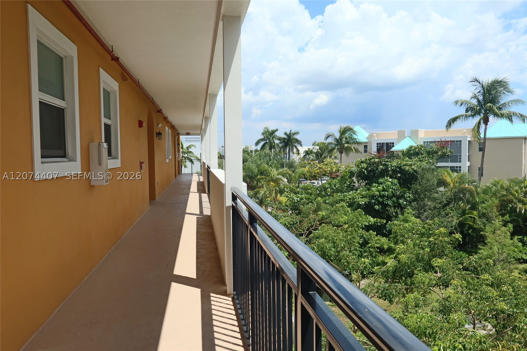 555 E Dania Beach Blvd #9, Dania Beach FL 33004