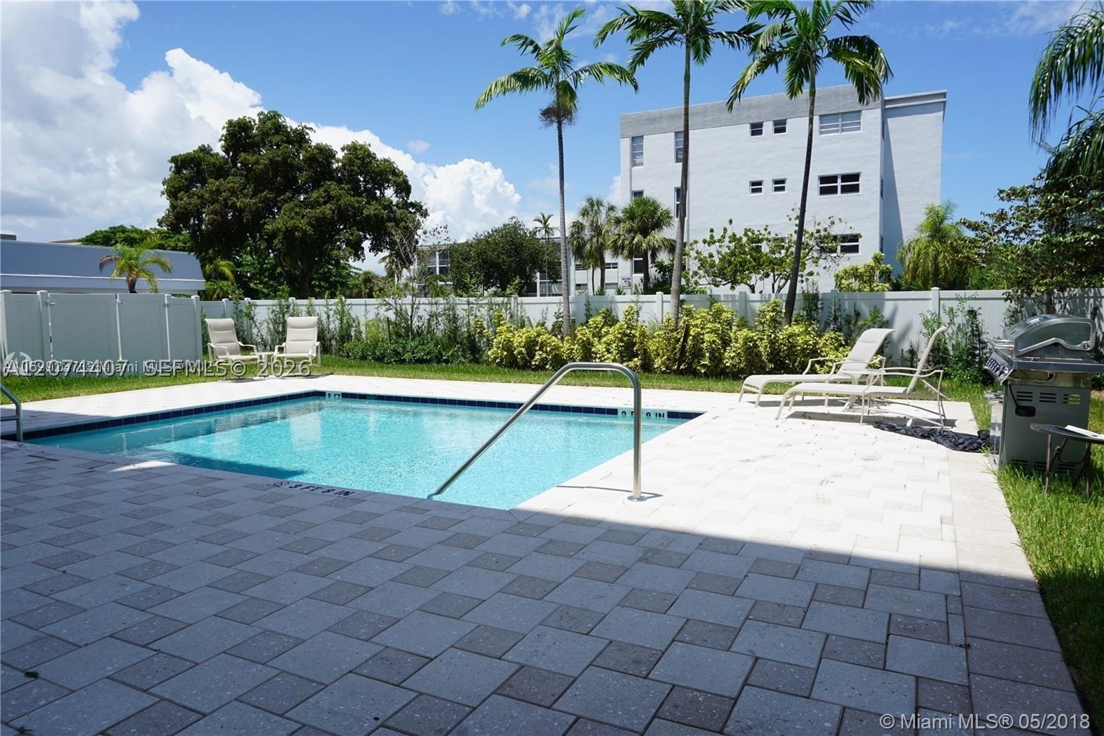 555 E Dania Beach Blvd #9, Dania Beach FL 33004