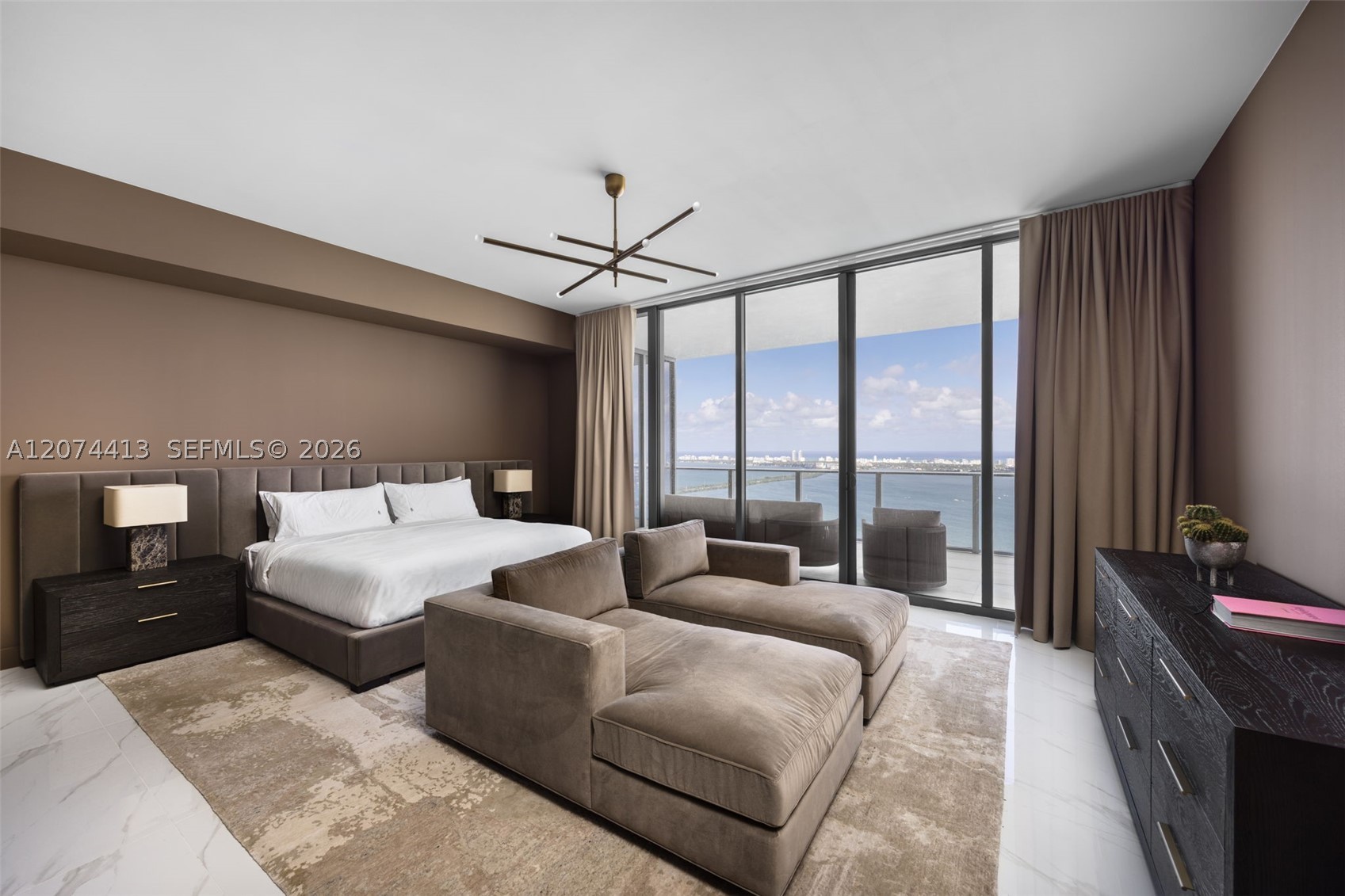 700 NE 24th St #PH-5904, Miami FL 33137