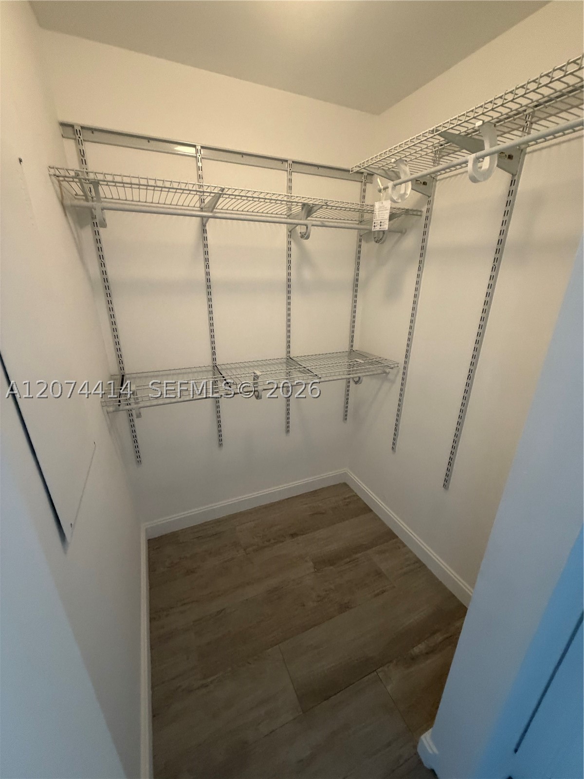 45 SW 9th St #2504, Miami FL 33130