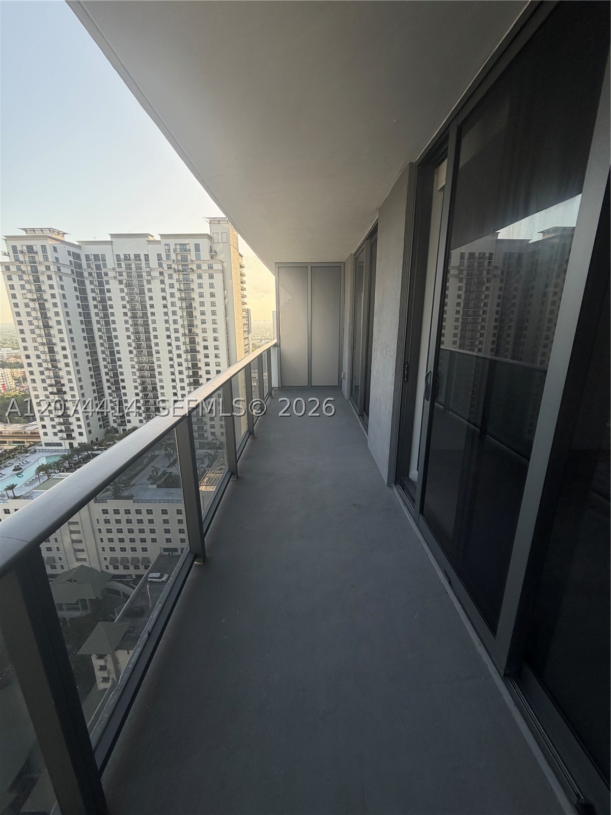 45 SW 9th St #2504, Miami FL 33130