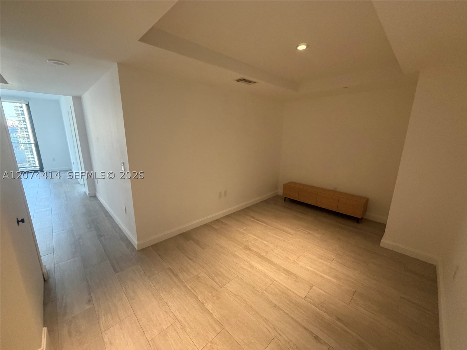 45 SW 9th St #2504, Miami FL 33130