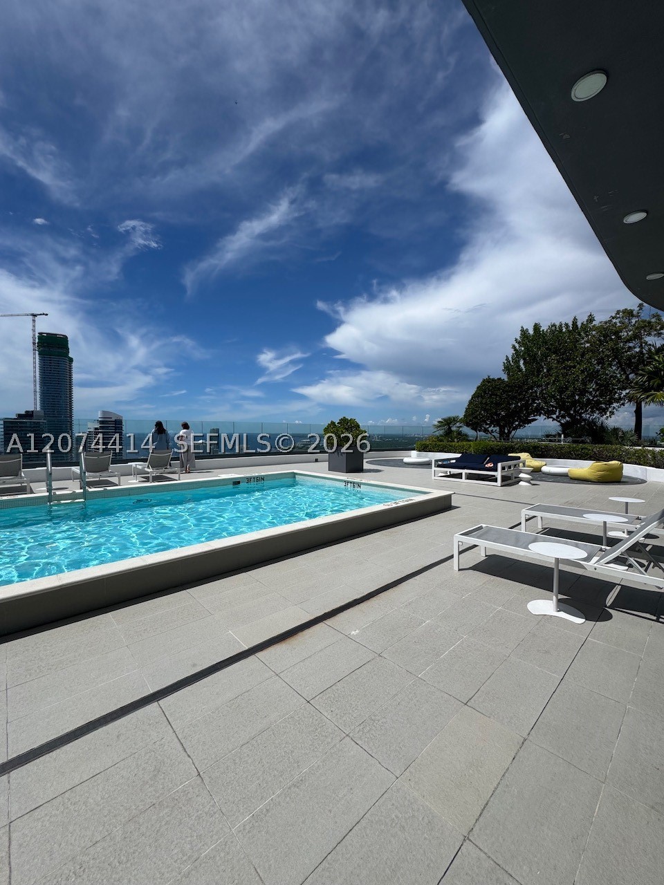 45 SW 9th St #2504, Miami FL 33130