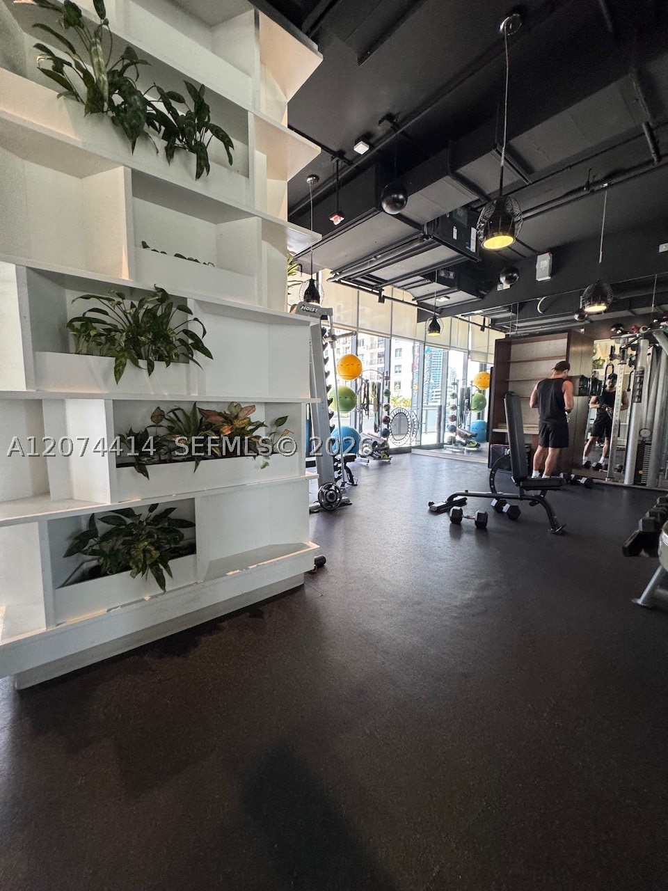 45 SW 9th St #2504, Miami FL 33130