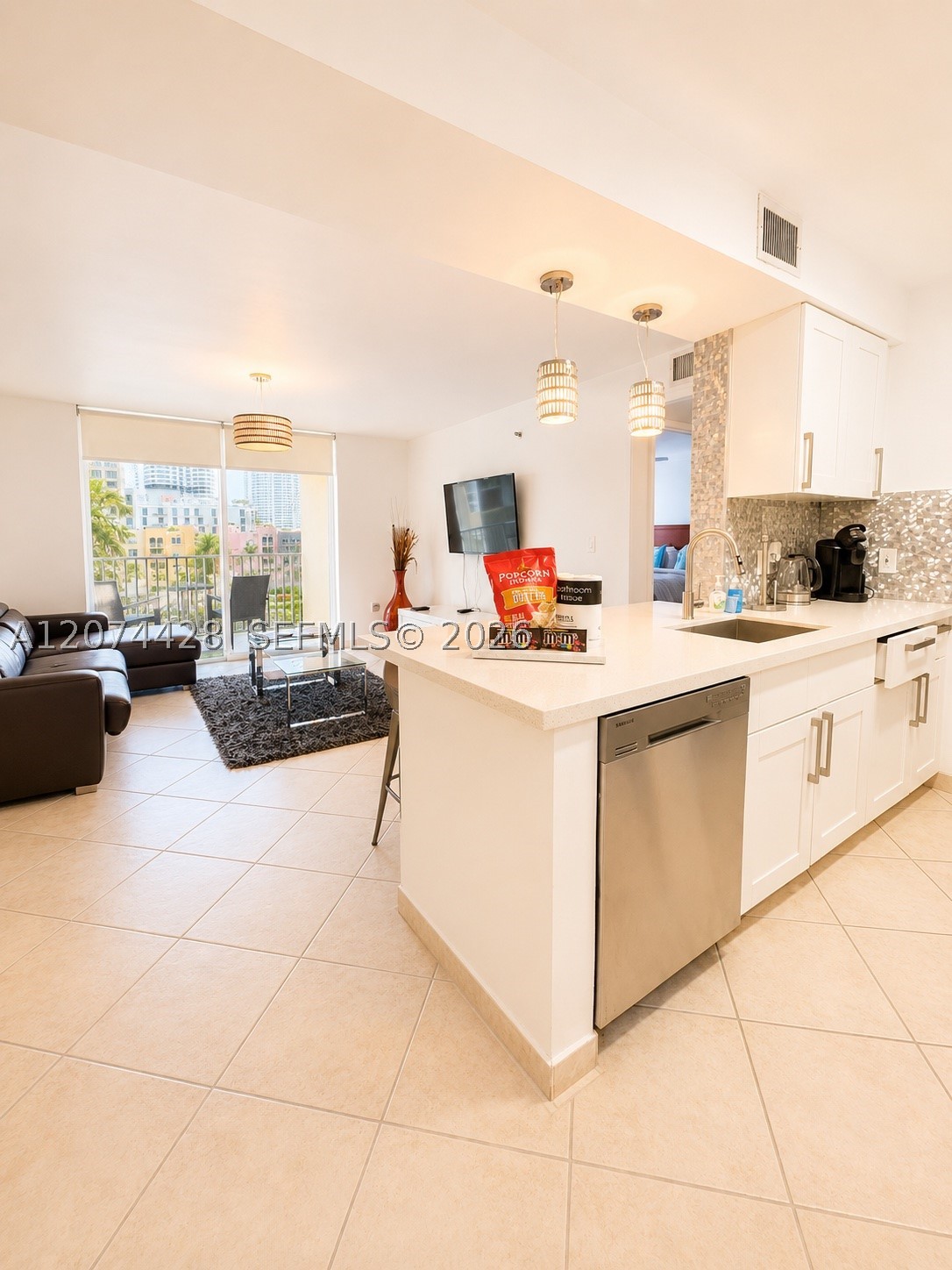 19701 E Country Club Dr #5605, Aventura FL 33180