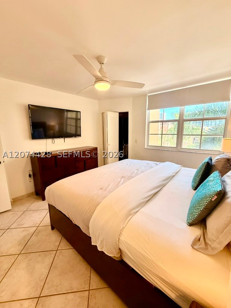 19701 E Country Club Dr #5605, Aventura FL 33180