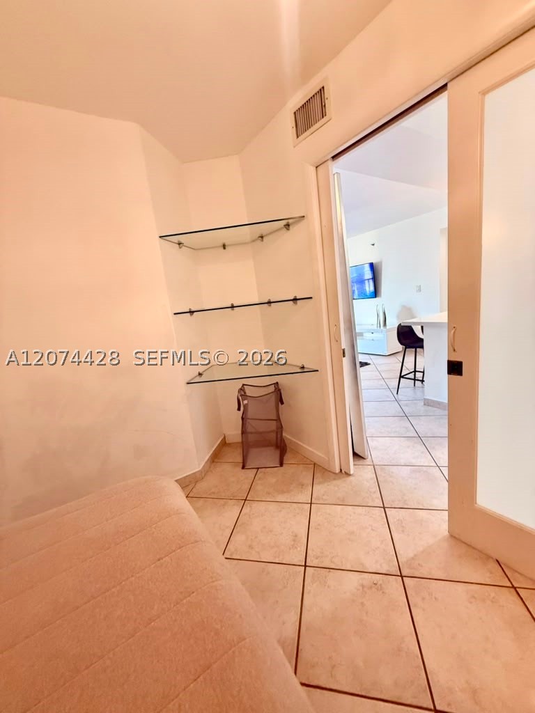 19701 E Country Club Dr #5605, Aventura FL 33180