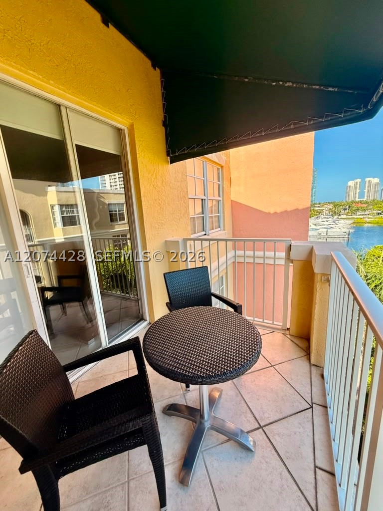 19701 E Country Club Dr #5605, Aventura FL 33180