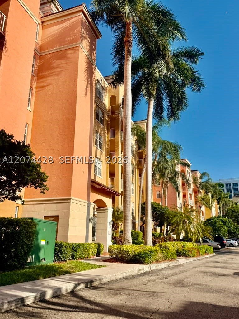 19701 E Country Club Dr #5605, Aventura FL 33180