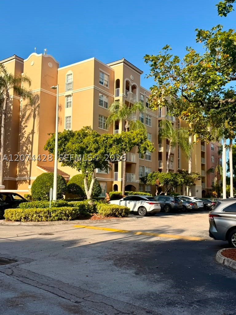 19701 E Country Club Dr #5605, Aventura FL 33180