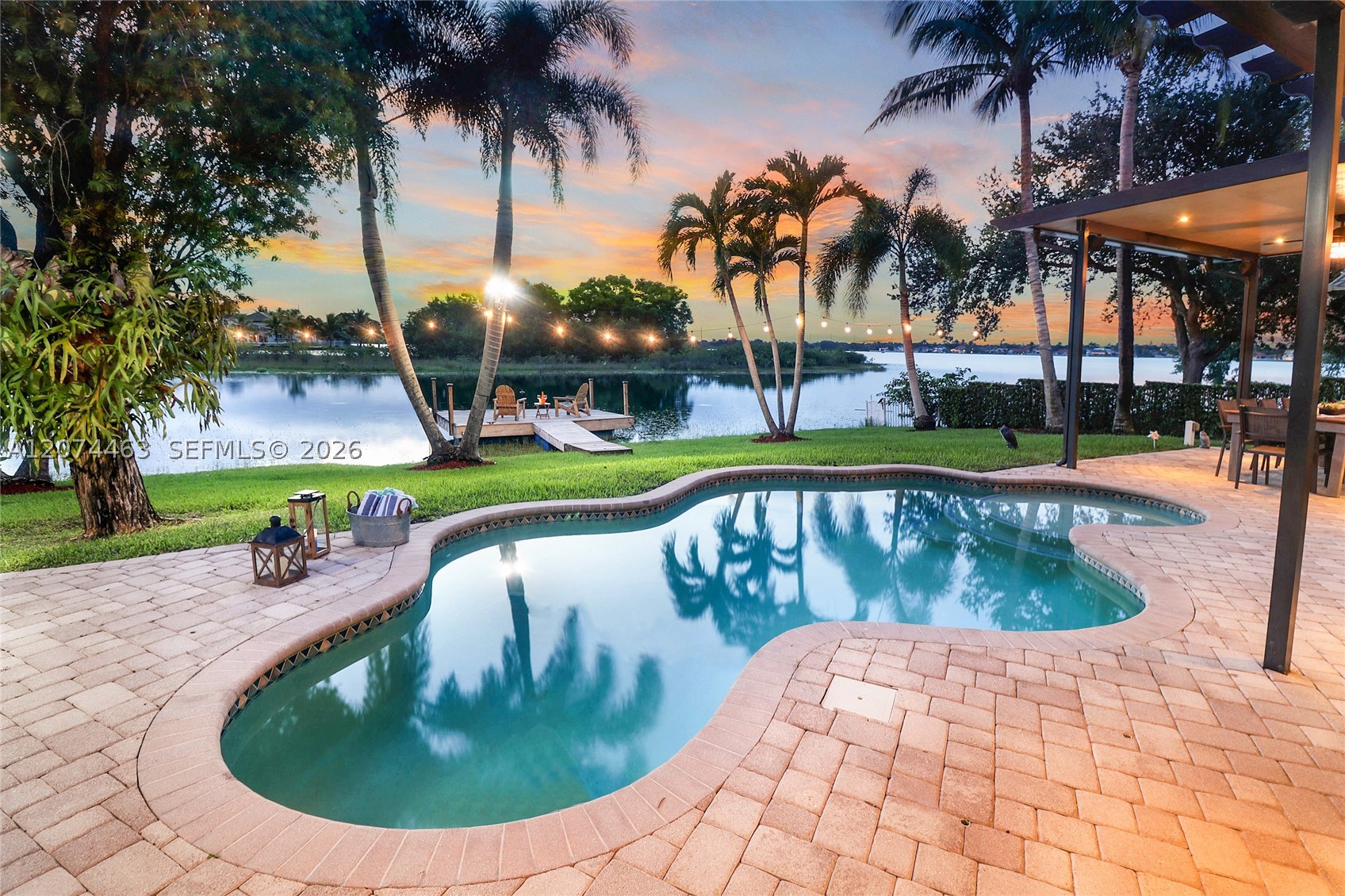 1108 NW 180th Ave, Pembroke Pines FL 33029