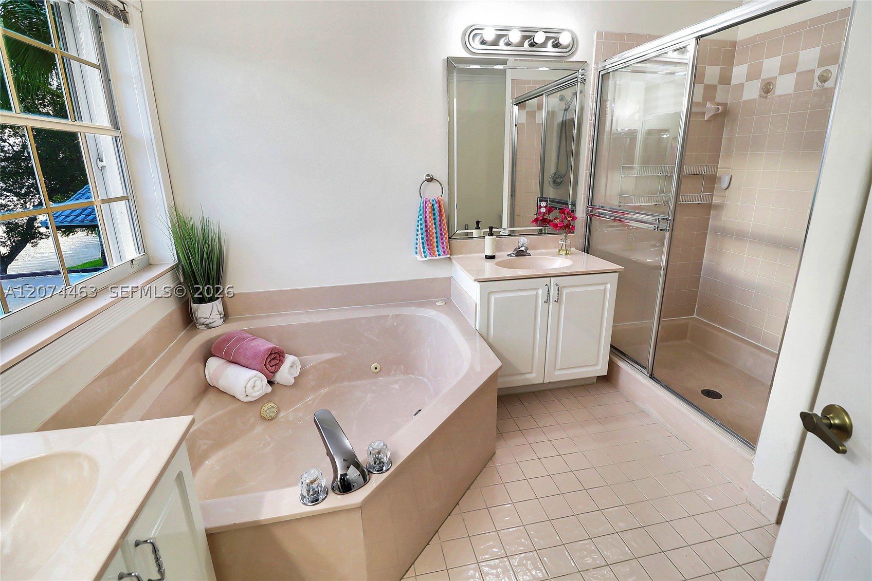 1108 NW 180th Ave, Pembroke Pines FL 33029